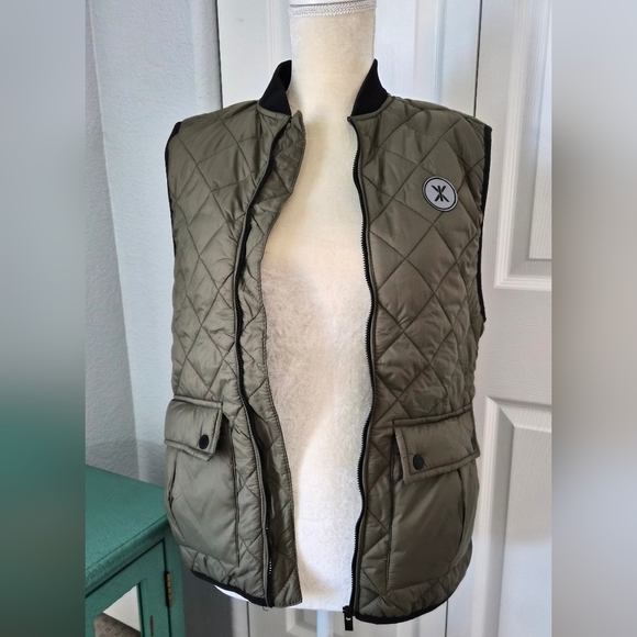 Onepiece Champ Quilted Vest Olive Green Unisex Men’s S Puffer Snap Pocket - Picture 6 of 13